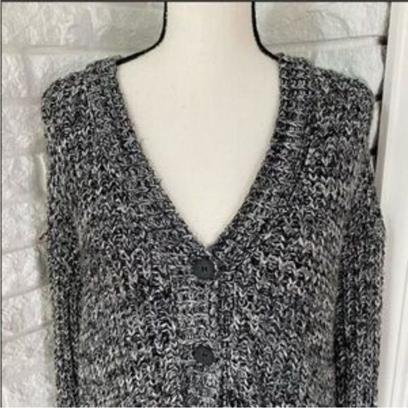 Cardigan - Picture 4 of 4